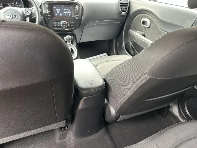 Used 2018 Red Kia Plus image 23