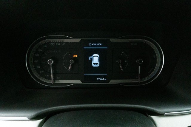 Used 2024 White Pearl Hyundai Blue image 30