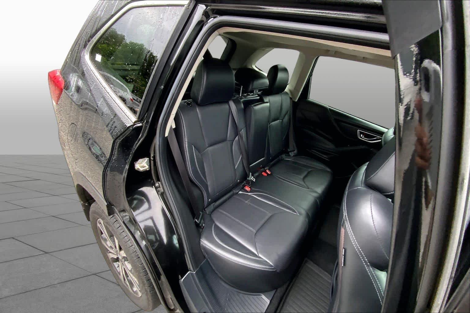 Used 2020 Crystal Black Silica Subaru Limited image 19