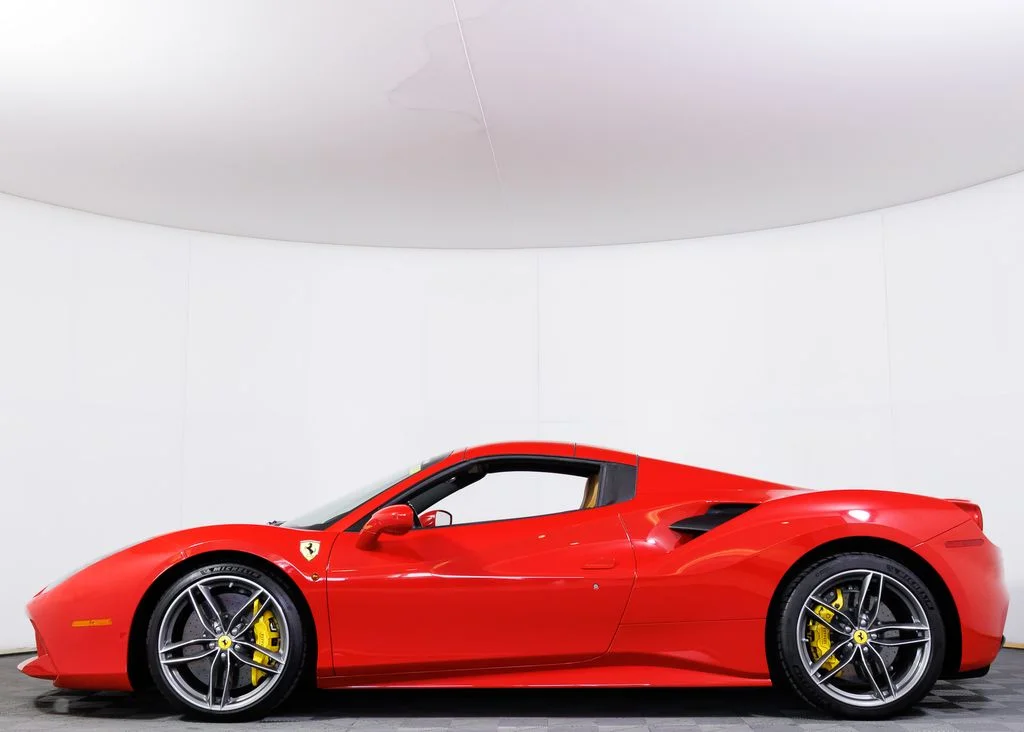 Used 2018 Red Ferrari Base image 8