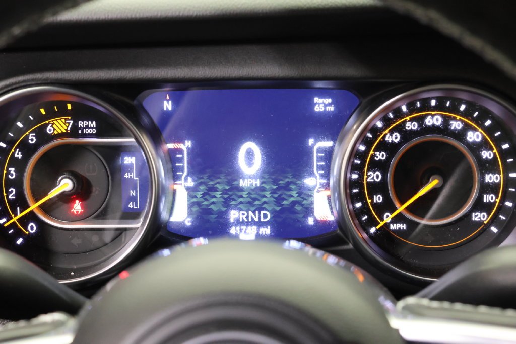 2023 Jeep Wrangler 4-Door Sahara - Photo 18
