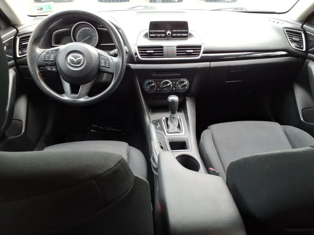 Used 2014 White Mazda i Sport image 11