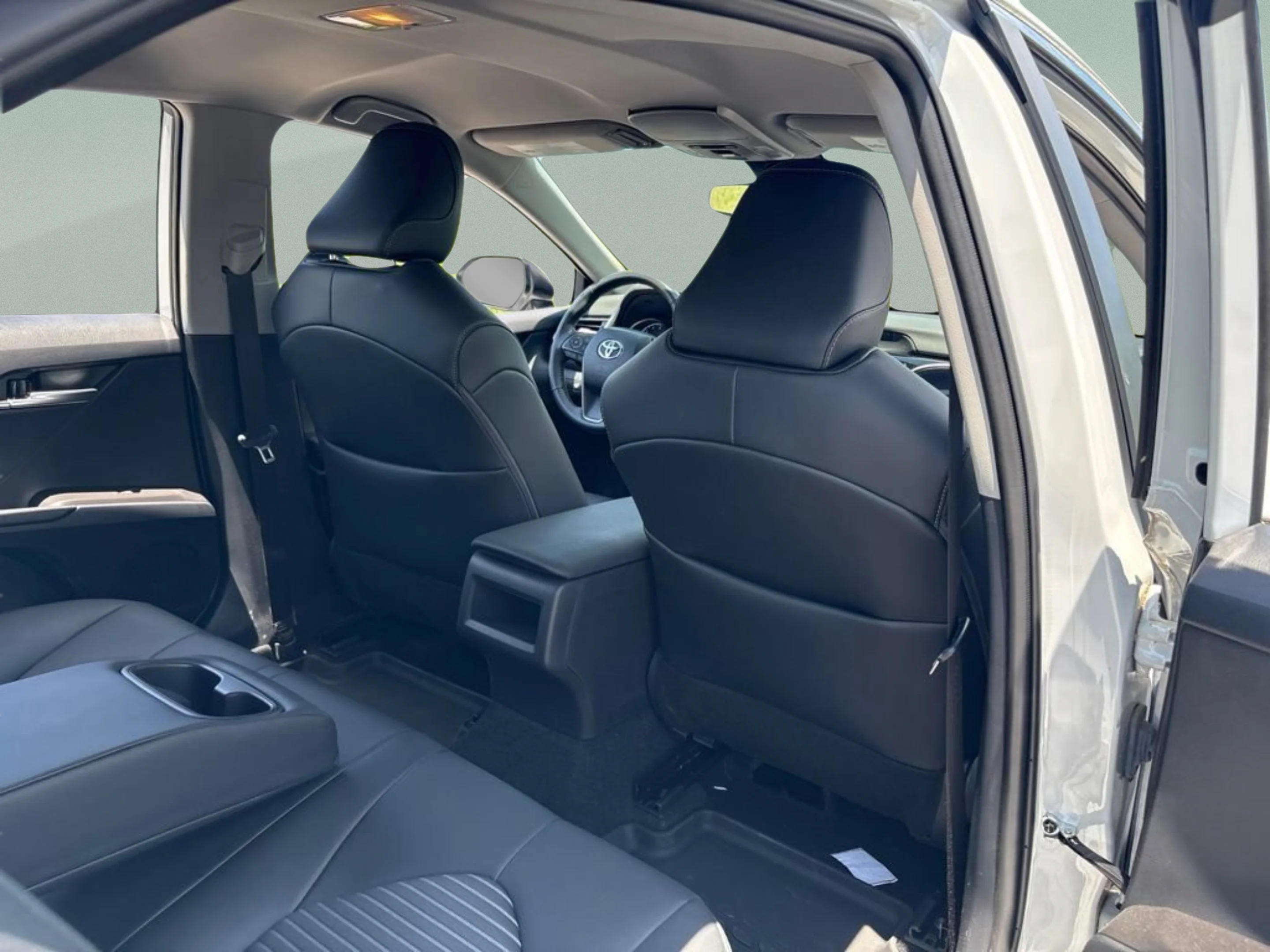 Used 2024 Ice Toyota SE image 20
