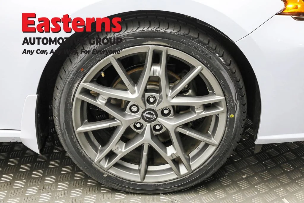 Used 2023 Gray Nissan 2.0 SR image 30