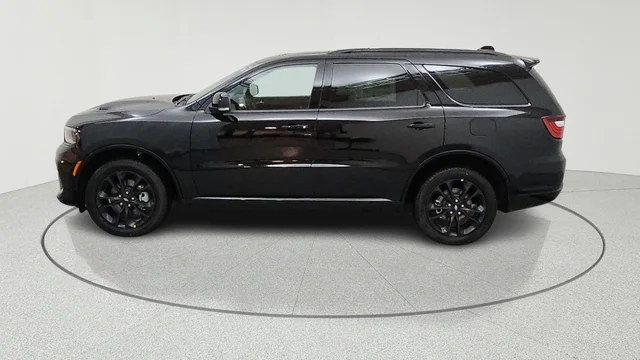 New 2026 Diamond Black Clear-Coat Exterior Paint Dodge GT Plus image 4