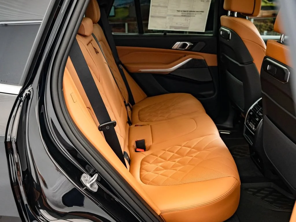 New 2026 Black Sapphire Metallic BMW xDrive40i image 44