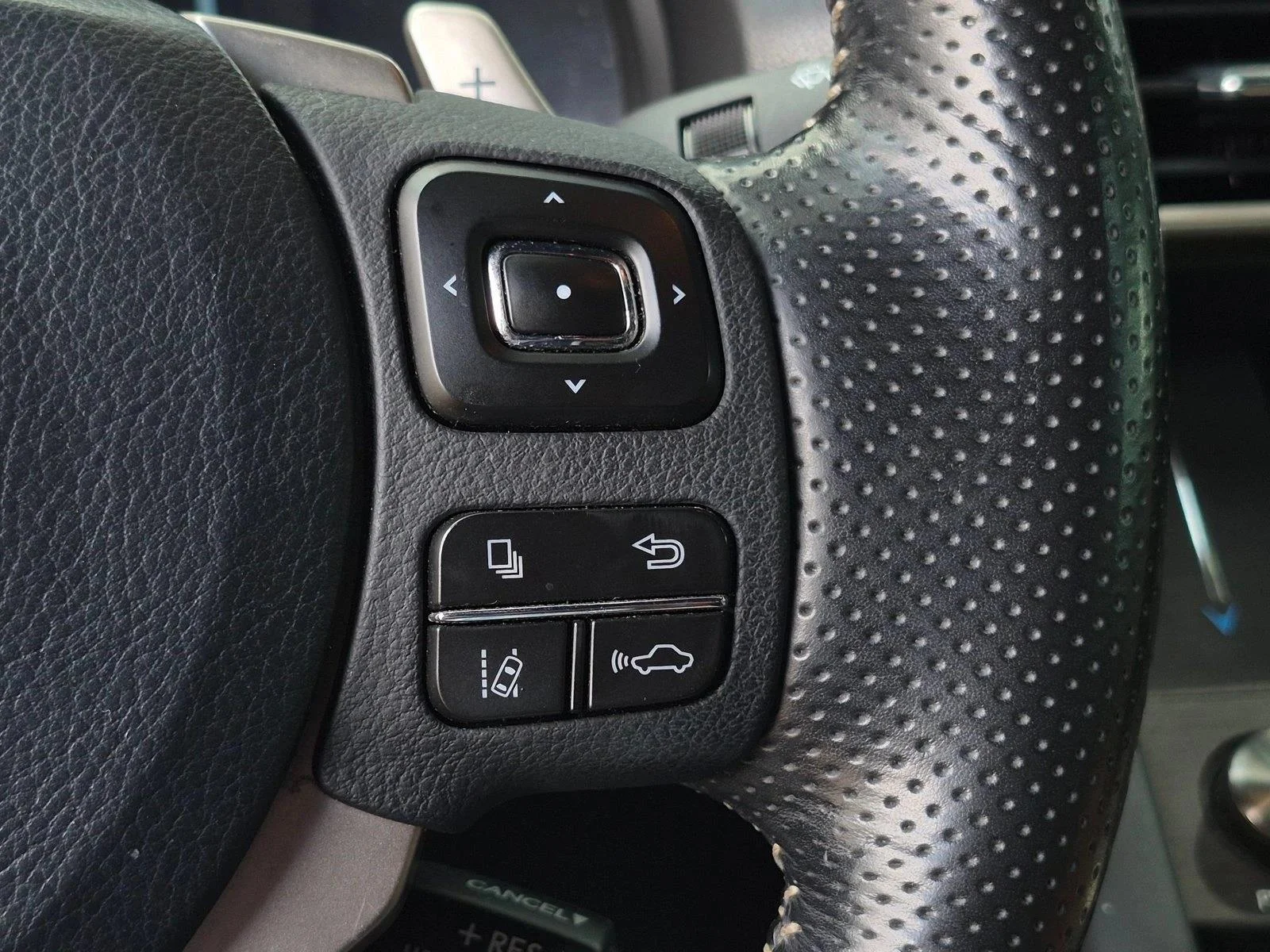 Used 2019 Ultra White Lexus IS 300 F SPORT image 11