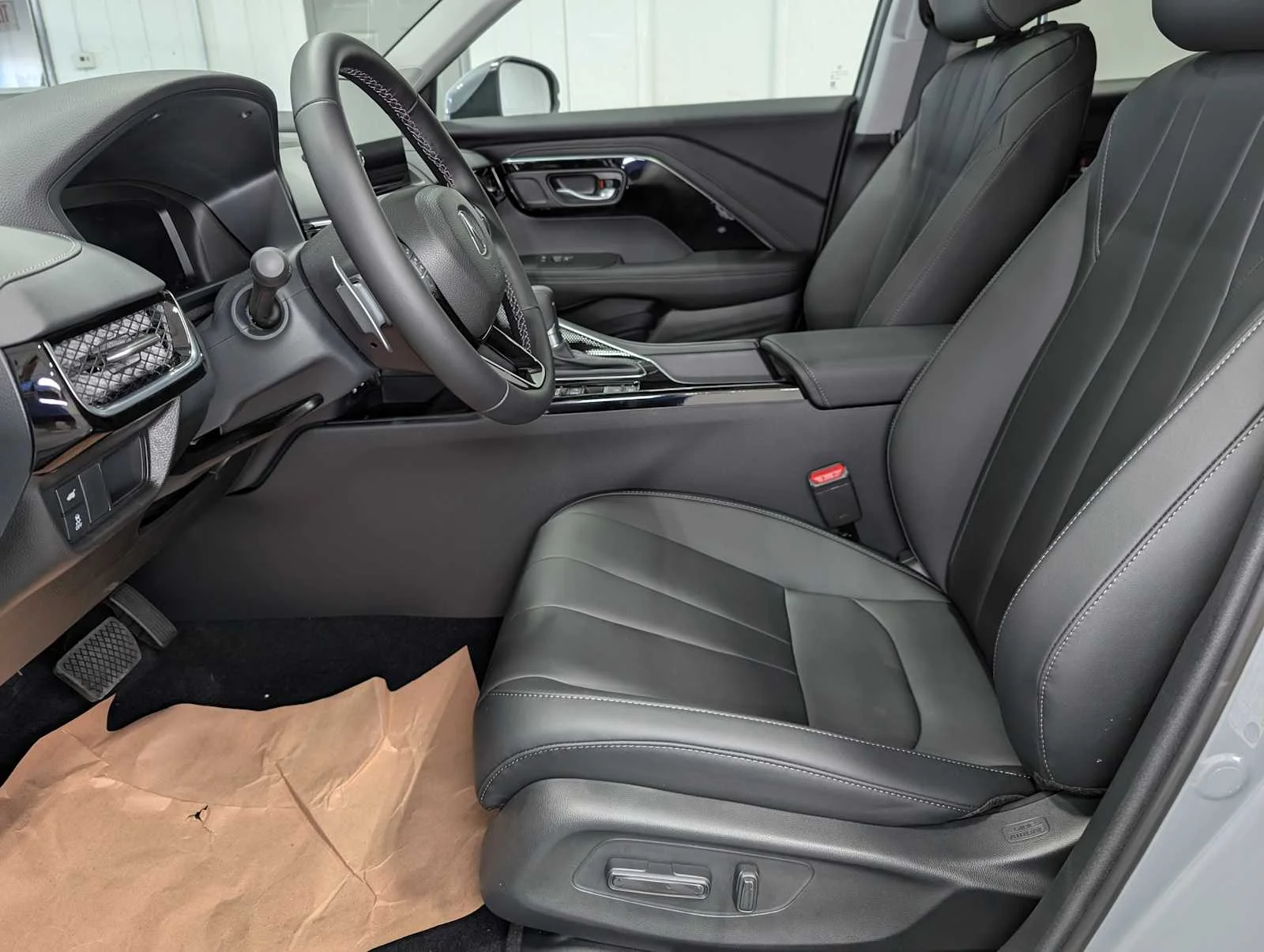 Used 2025 Urban Gray Pearl Acura  image 4
