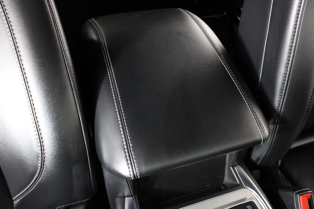 Used 2023 Black Ford XLT image 20