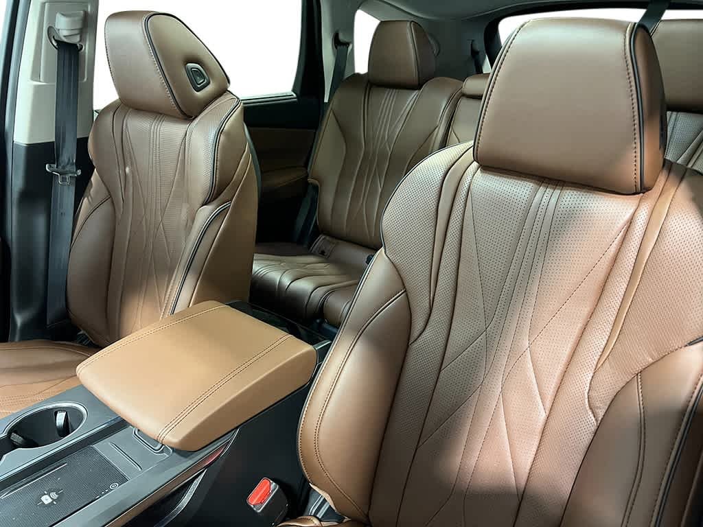 New 2026 Majestic Black Pearl Acura w/Advance Package image 13