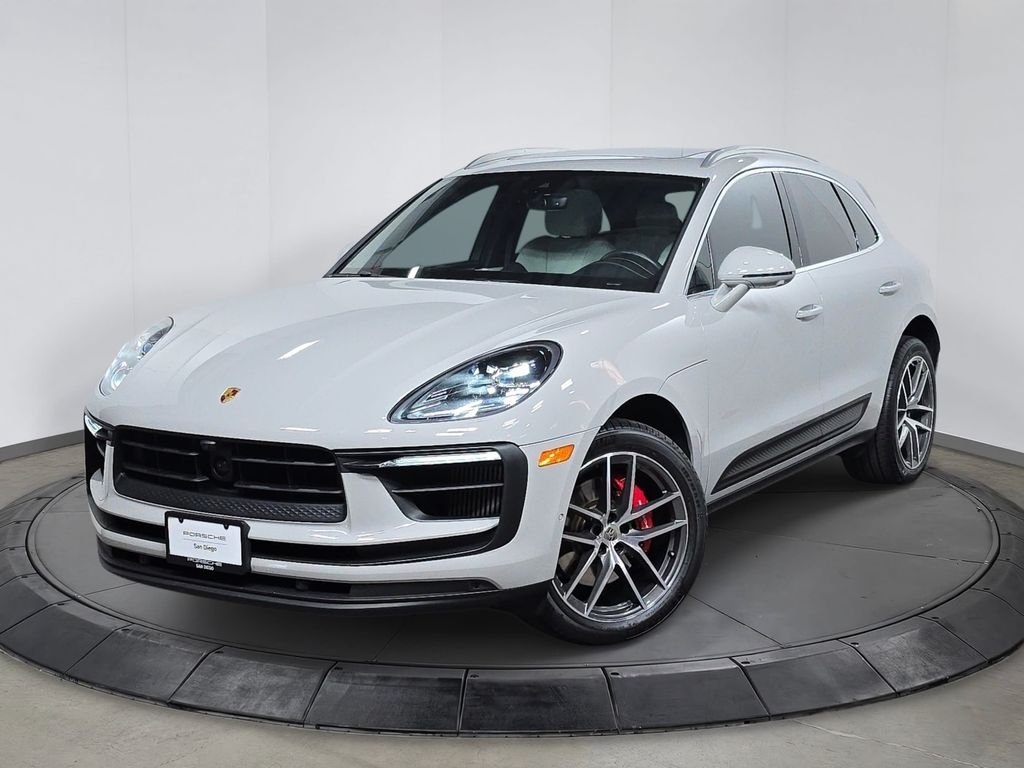 2023 Porsche Macan S's photo