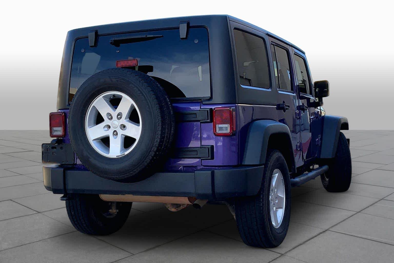 Used 2018 Xtreme Purple Pearlcoat Jeep Sport S image 13