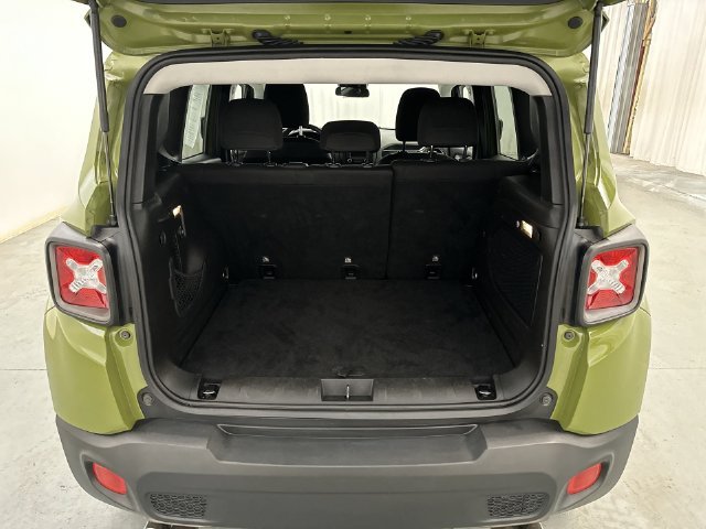 Used 2016 Green Jeep Latitude image 24