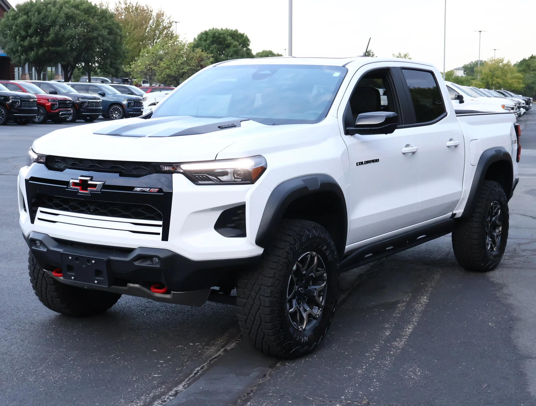 Used 2026 Summit White Chevrolet 4WD ZR2 image 35