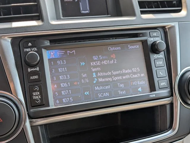 Used 2013 Black Toyota SE image 16