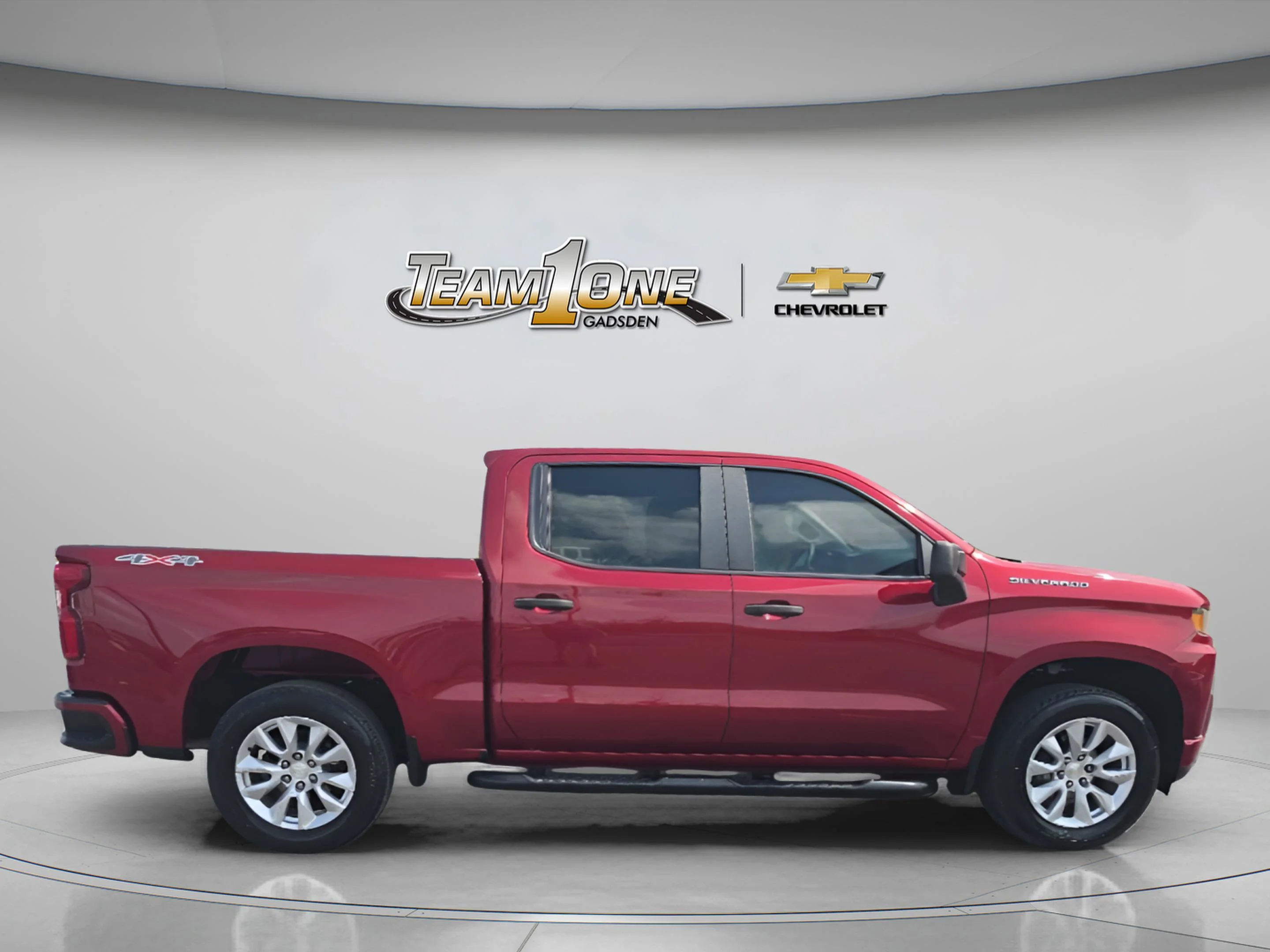 Used 2020 Cajun Red Tintcoat Chevrolet Custom image 8