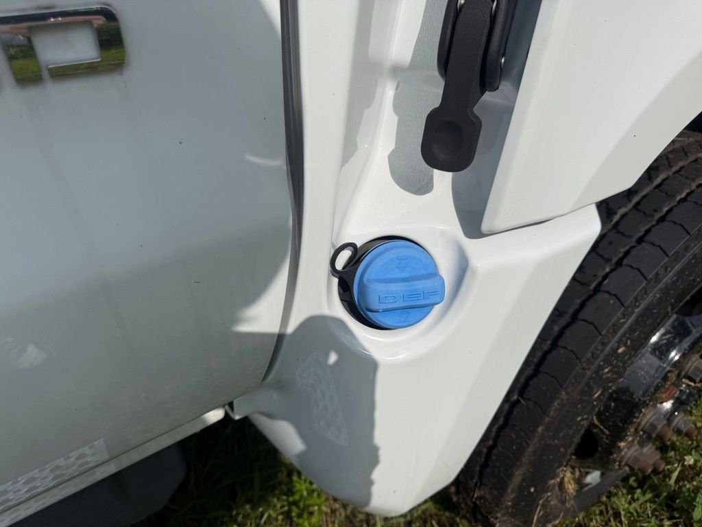 Used 2024 White Chevrolet Work Truck image 40