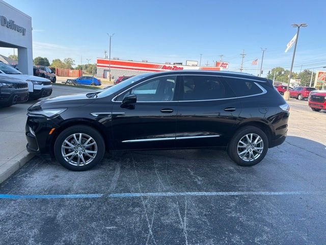 Used 2023 Black Buick Essence image 3