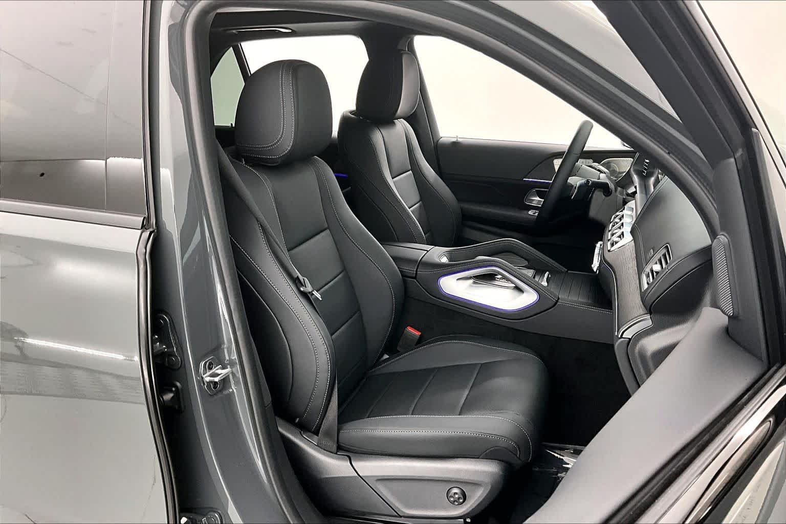 New 2026 MANUFAKTUR Silicon Grey Mercedes-Benz GLE 450 image 14