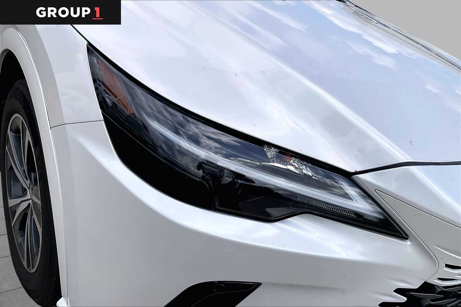 Used 2024 Eminent White Pearl Lexus  image 25