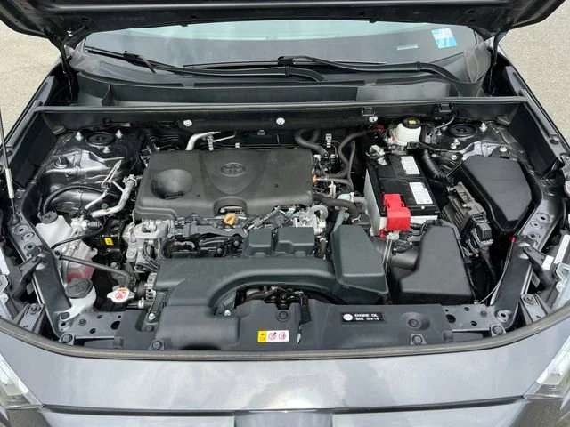 Used 2022 Magnetic Gray Metallic Toyota XLE image 28