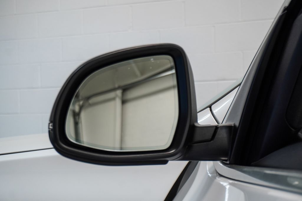 Used 2023 White BMW xDrive30i image 6
