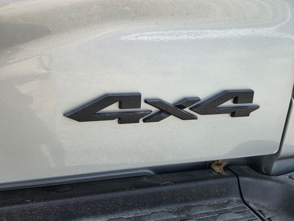 New 2026 Silver-Zynith Exterior Paint RAM Laramie image 12