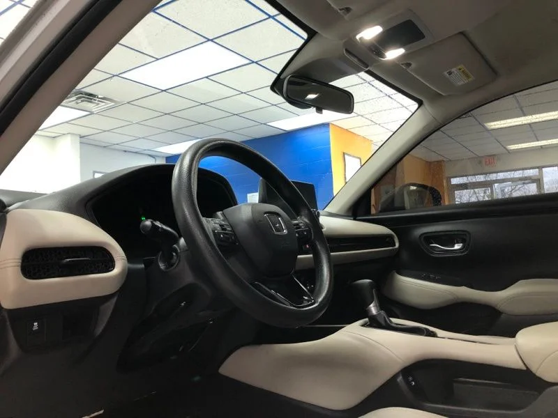 Used 2024  Honda LX image 18