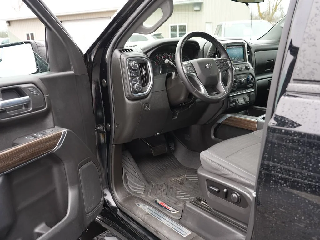 Used 2021 Black Chevrolet LT Trail Boss image 13