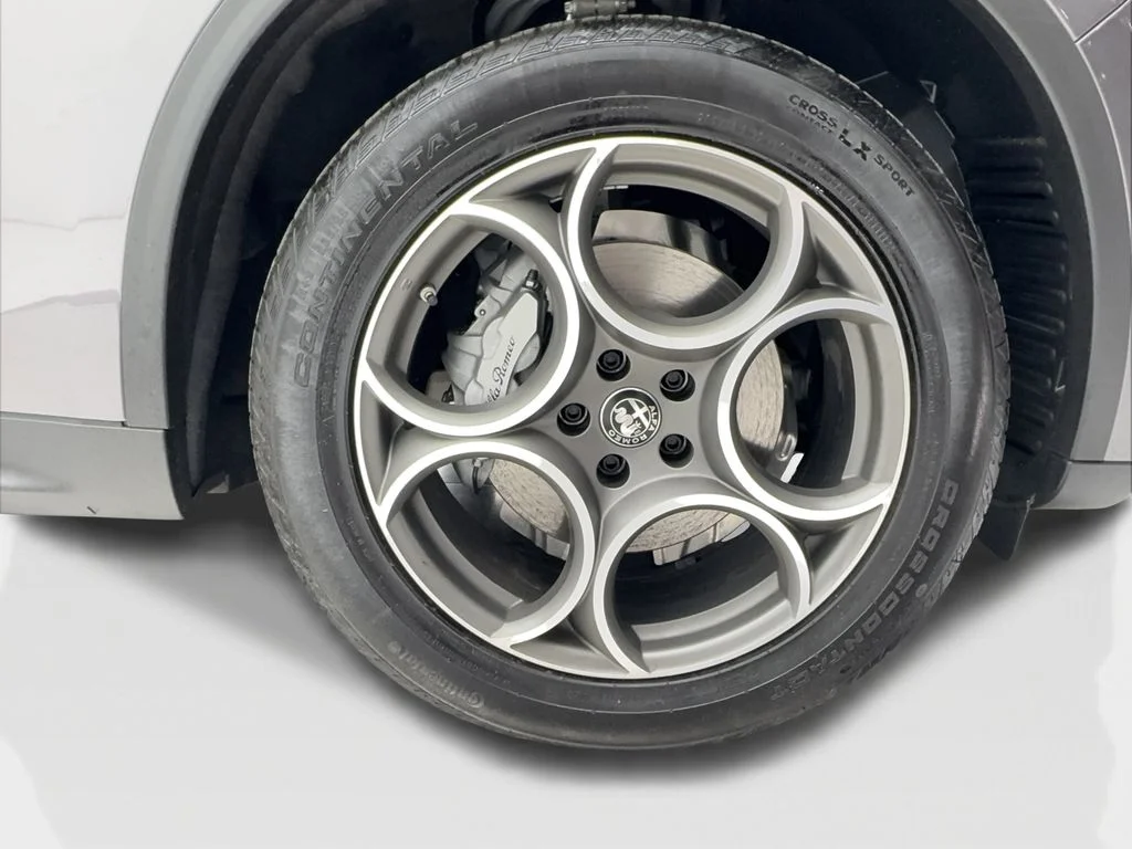 New 2026 Gray Alfa Romeo Base image 16