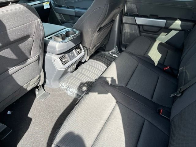 New 2026 Oxford White Ford XLT image 16