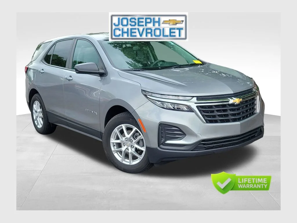 2024 Chevrolet Equinox LS's photo