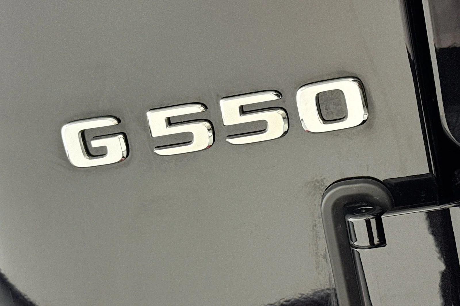 Certified Used 2025 Obsidian Black Metallic Mercedes-Benz G 550 image 9
