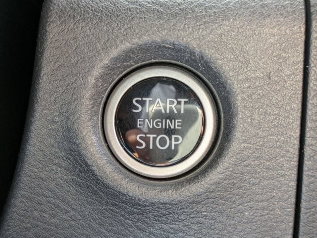 Used 2023 Super Black Nissan SV image 19
