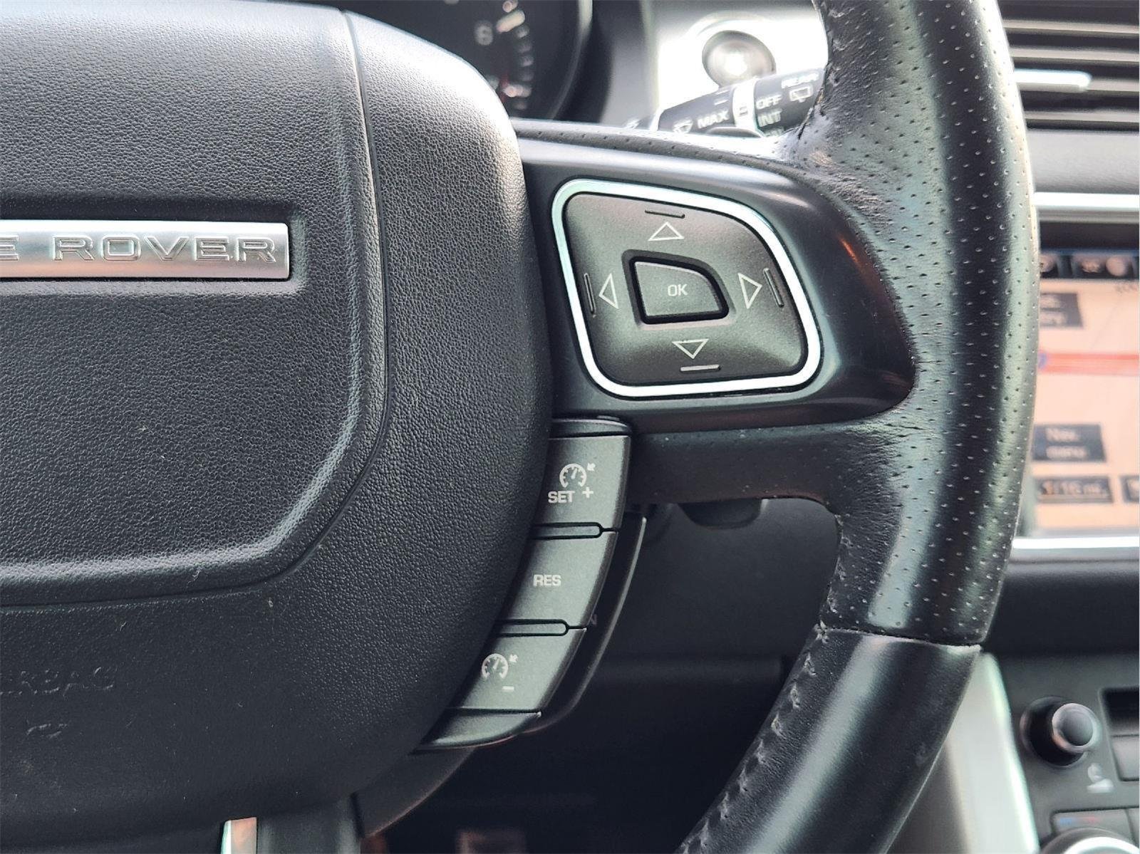 Used 2013 Firenze Red Land Rover Dynamic Premium image 28
