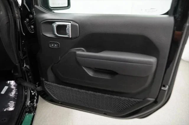 2026 Jeep Wrangler 2-Door Sport - Photo 31