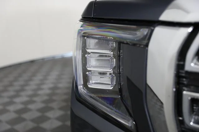 Used 2021 Blue GMC SLT image 29