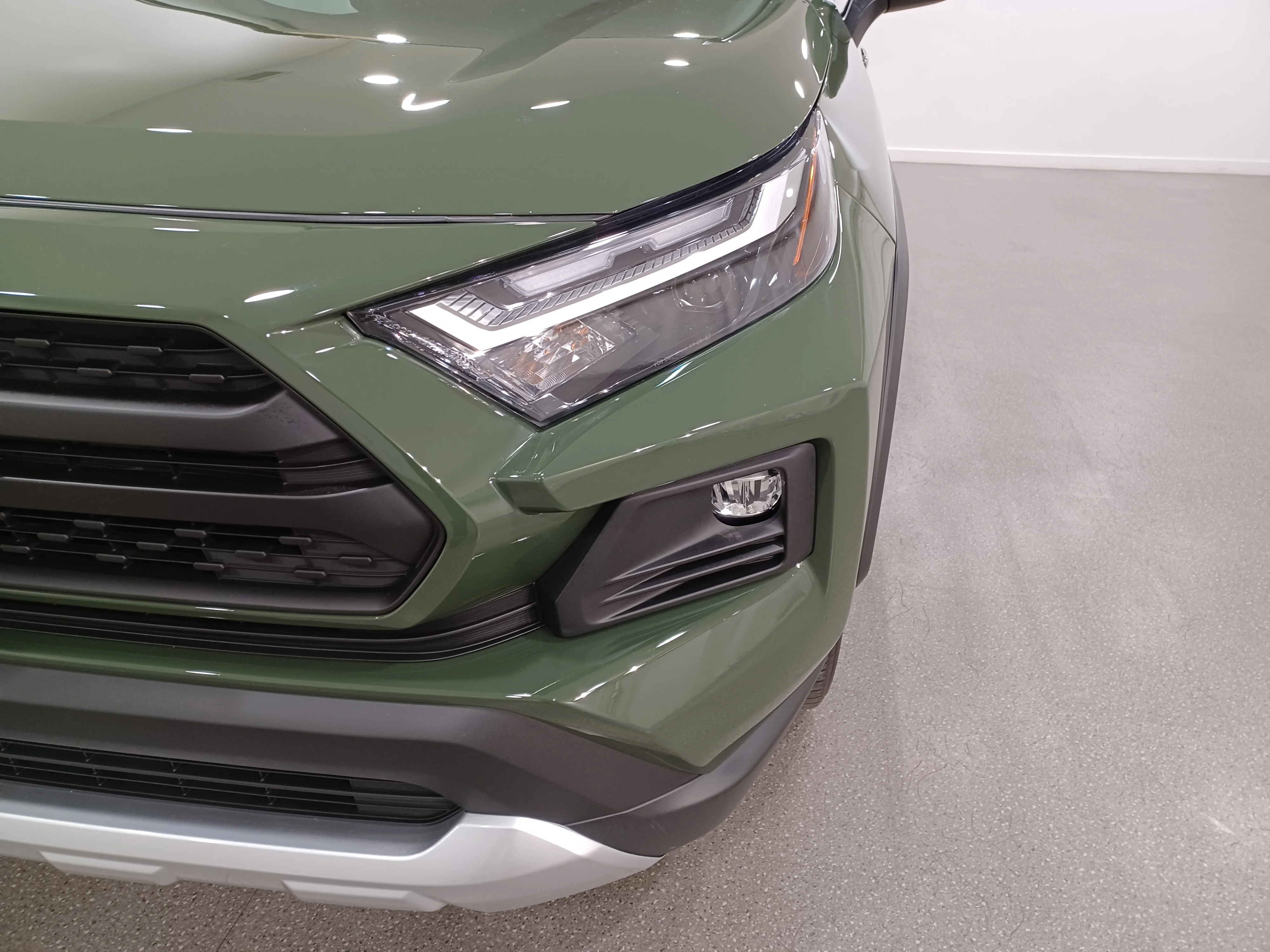 Certified Used 2025 Army Green Toyota Trail AWD* Adaptive Cruise | Htd Leather | Sunroof | Htd Wheel | Blind Spot Detection | Lane Keep image 5