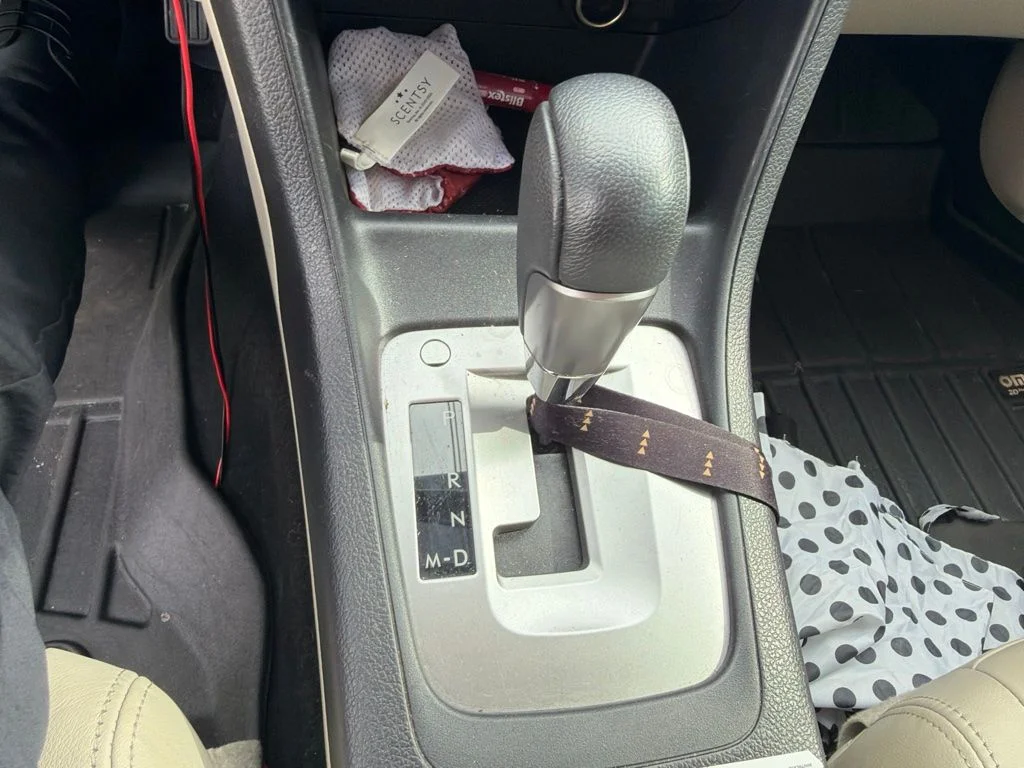 Used 2014 Satin White Pearl Subaru 2.0i Limited image 25