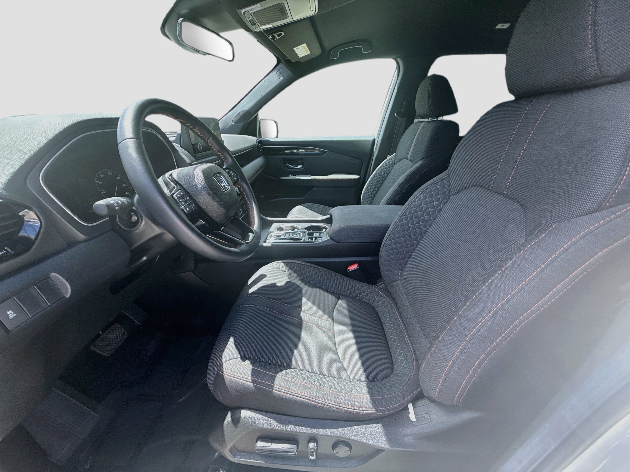 Used 2025  Honda Sport image 18