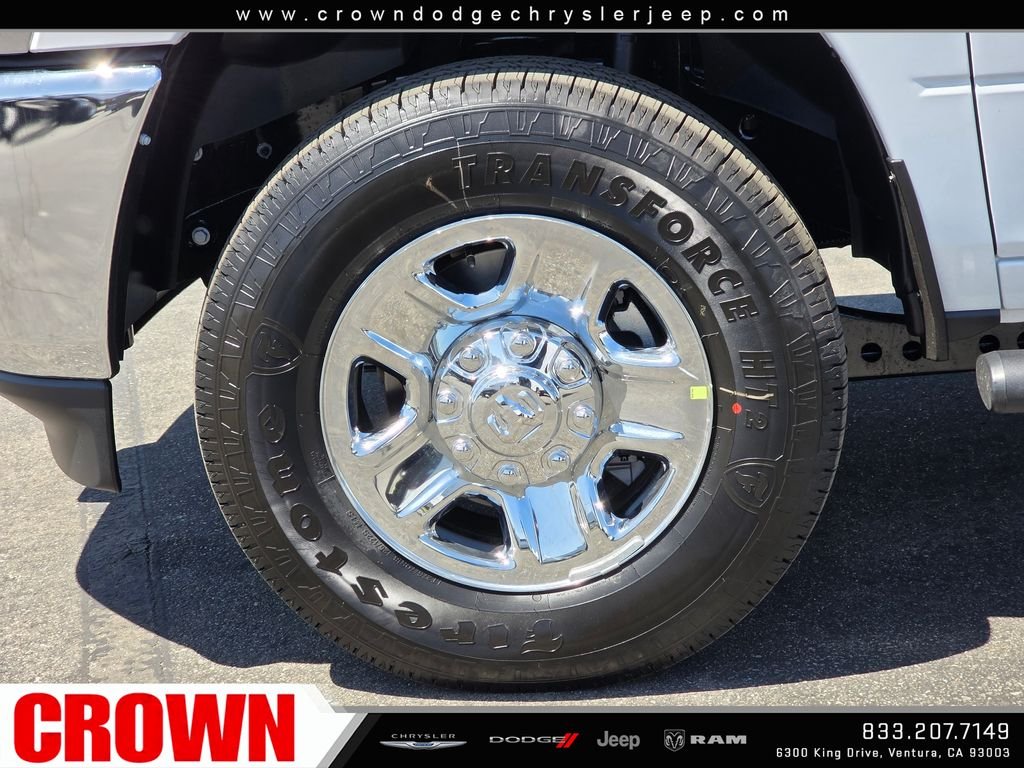 New 2026 Bright White Clearcoat RAM Tradesman image 9