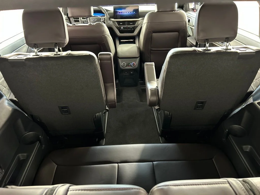 New 2026 Rapid Red Metallic Tinted Clearcoat Ford Platinum™ image 21