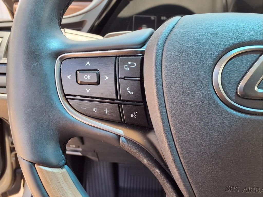 Used 2025 Beige Lexus 350 Ultra Luxury image 18
