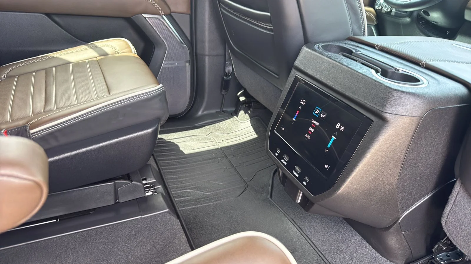 Certified Used 2025 White GMC Denali Ultimate image 28