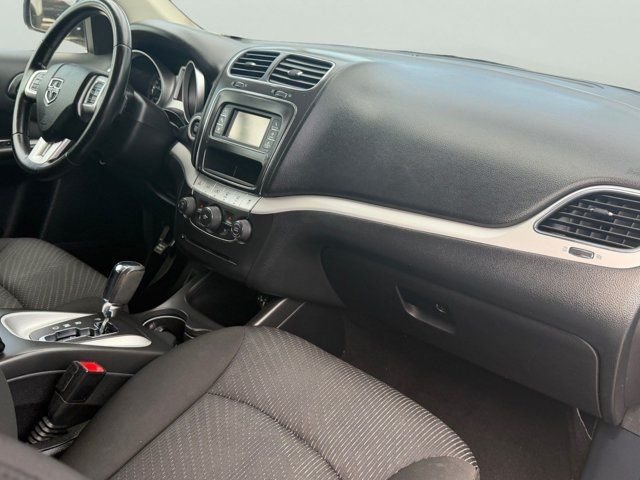 Used 2020 Gray Dodge SE image 14