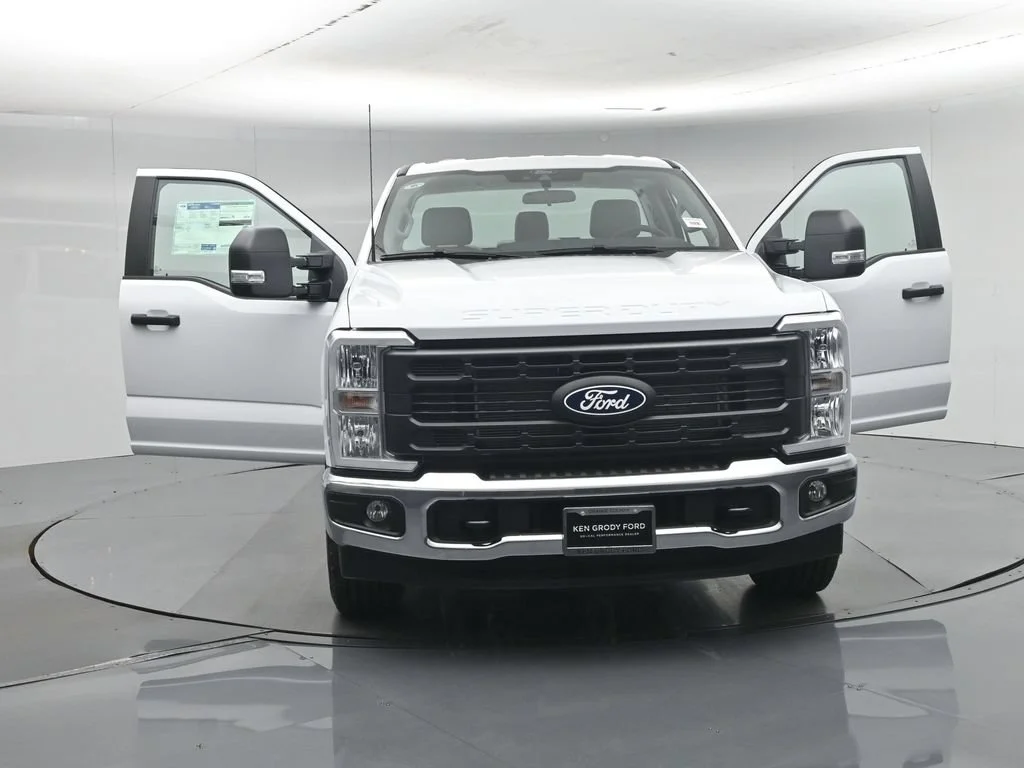 New 2027 Oxford White Ford XL image 32