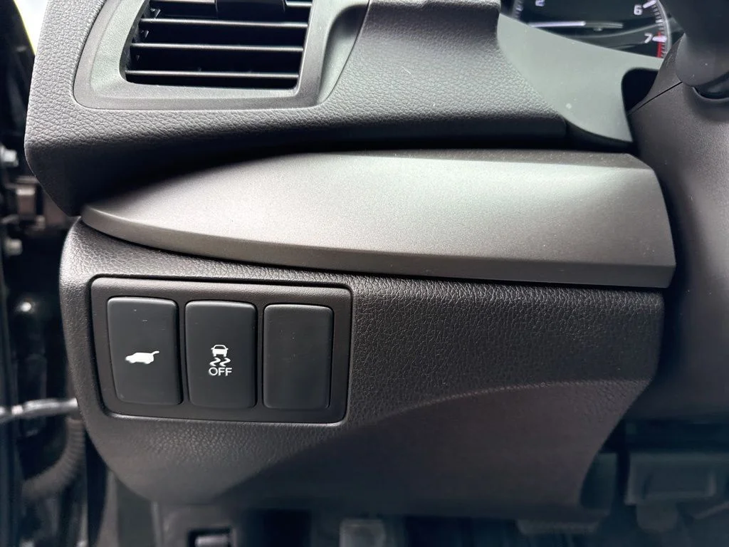 Used 2018 Crystal Black Pearl Acura Base image 17