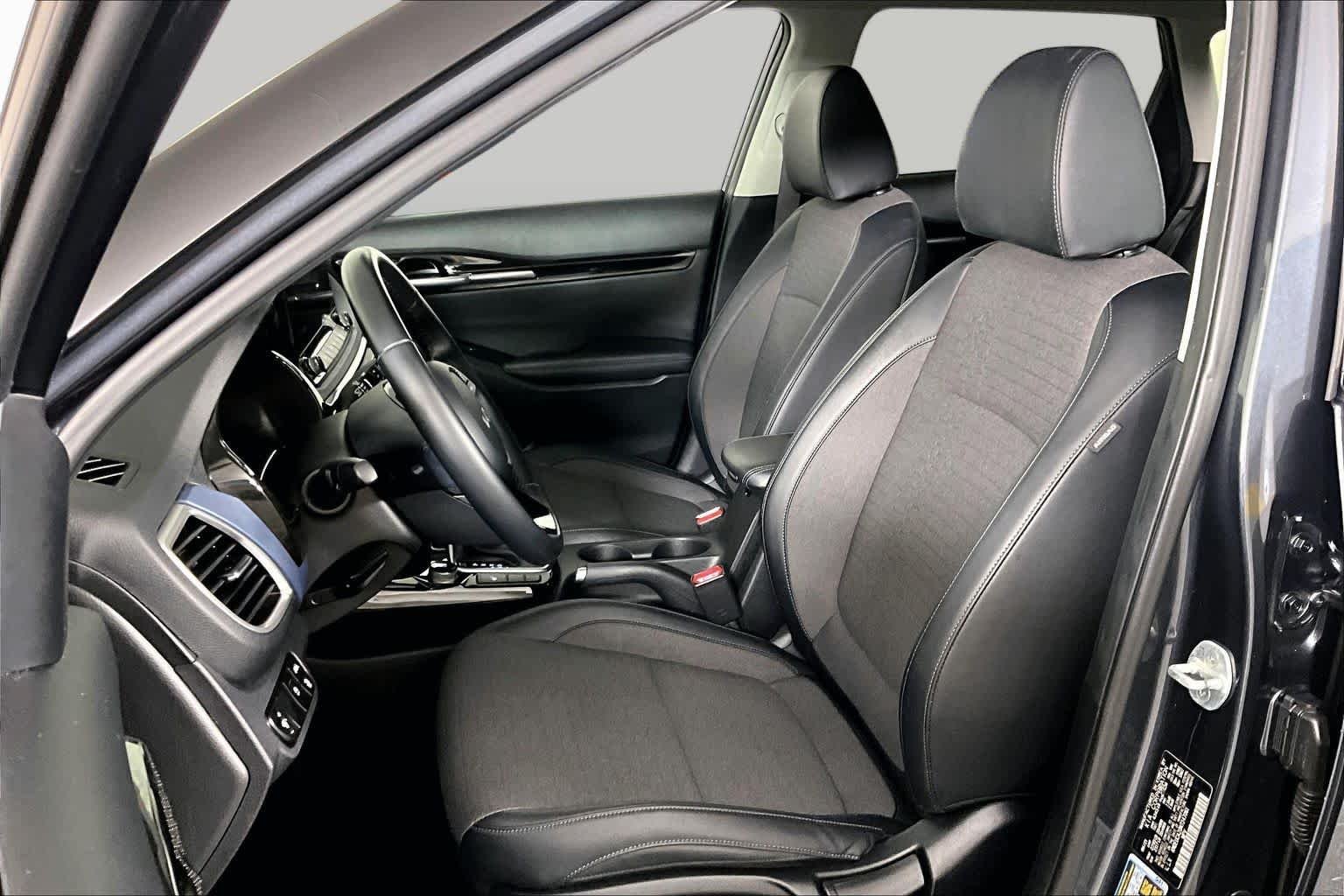 Used 2022 Gravity Gray Kia Nightfall image 7