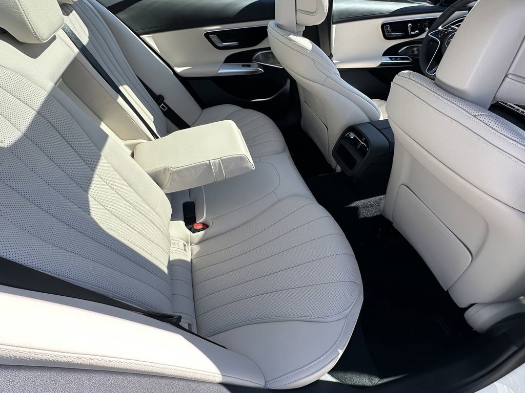 New 2026 Polar White Mercedes-Benz E 450 image 18