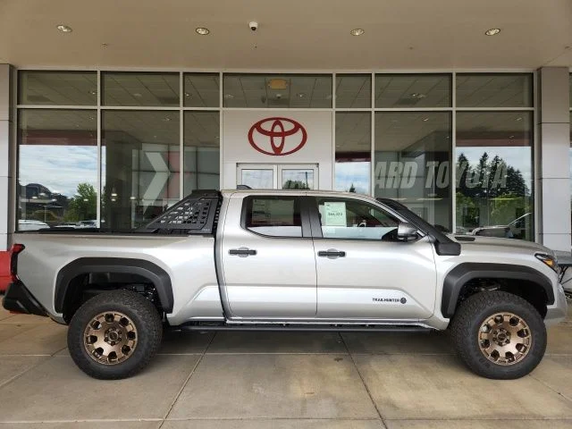 New 2026 Celestial Silver Metallic Toyota Trailhunter image 3